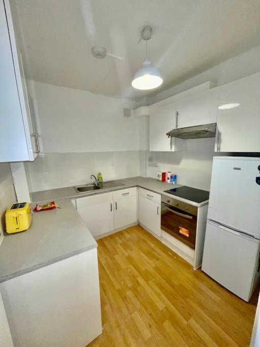 לונדון 2 Bedroom Near Euston, King'S Cross מראה חיצוני תמונה